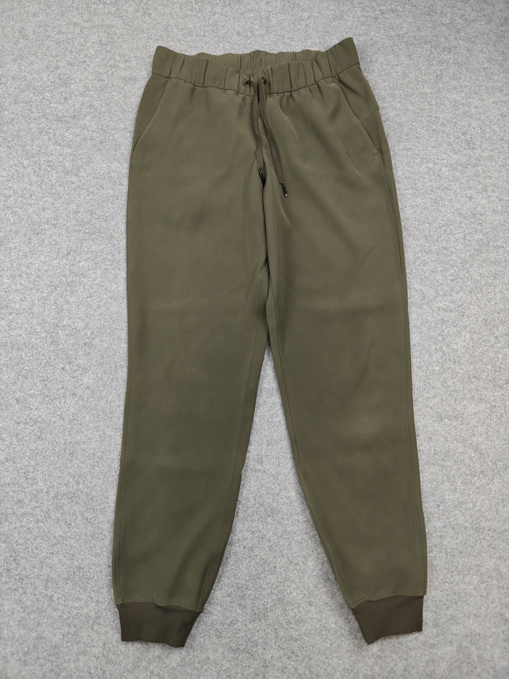 Lululemon Pants Womens 6 Green Tapered Jogger Slim Yoga Elastic Waist Pockets